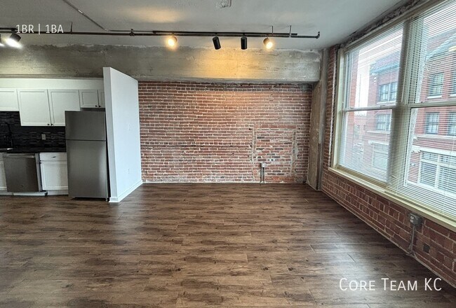 Photo - 204 Walnut St Unit 214