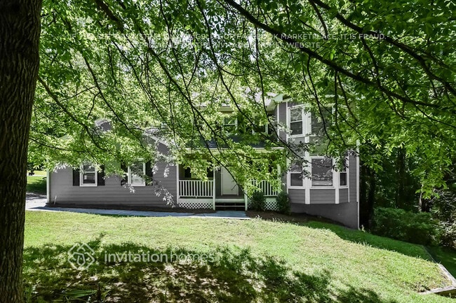 Photo - 5024 Logans Run