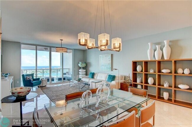 Photo - 2640 Lake Shore Dr Unidad 2211