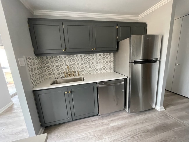 Photo - 2525 Main St Unit 305