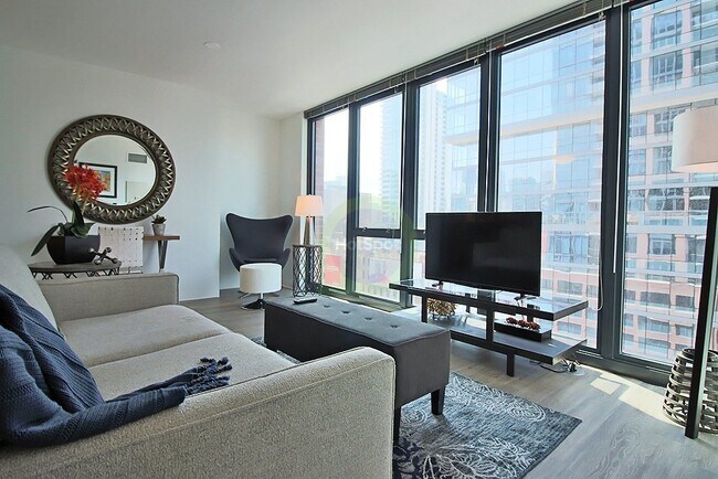 Photo - 643 N Wells St Unit 2309