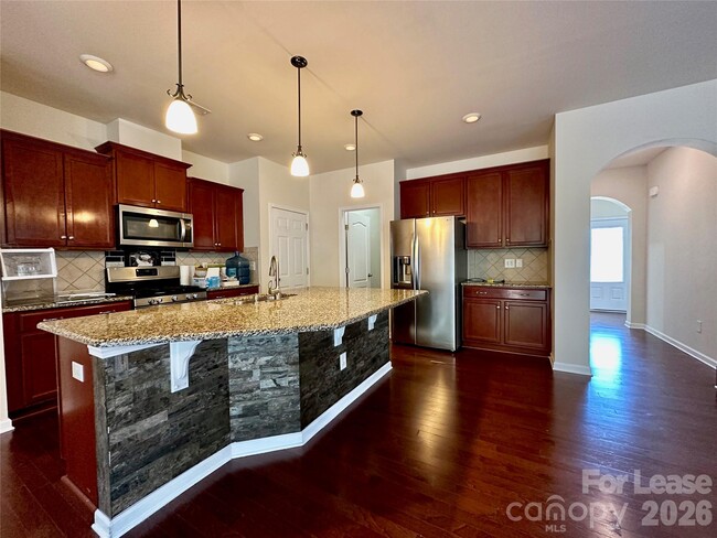 Photo - 1218 Clingman Dr