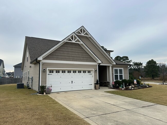 Photo - 335 National Dr