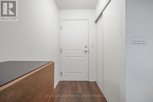 Photo - 35 Bastion St Unit 1120
