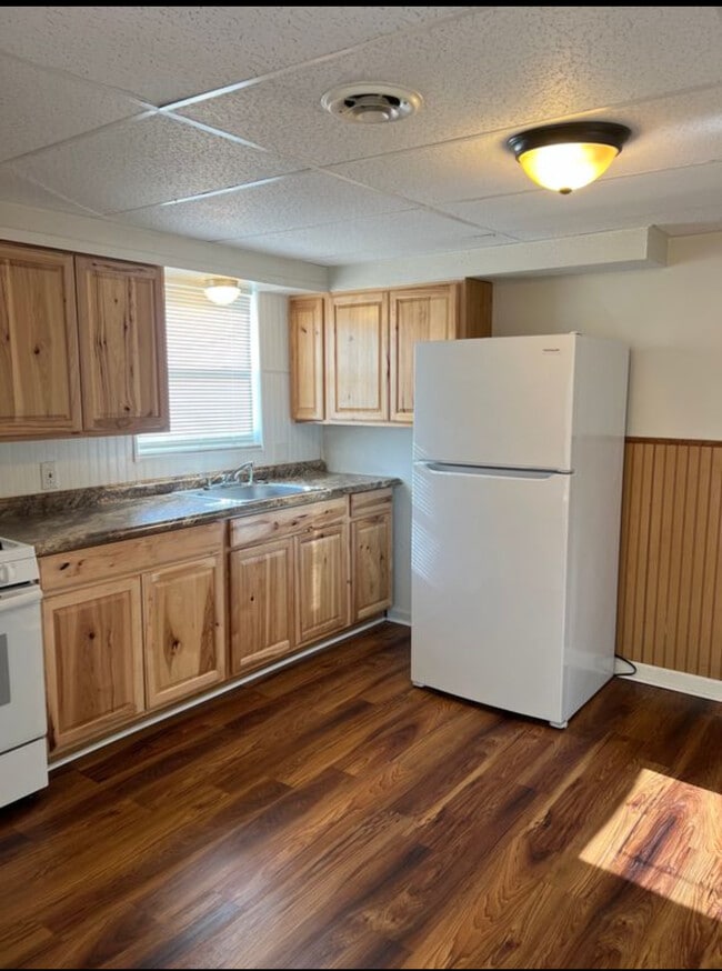 Photo - 422 Winona St