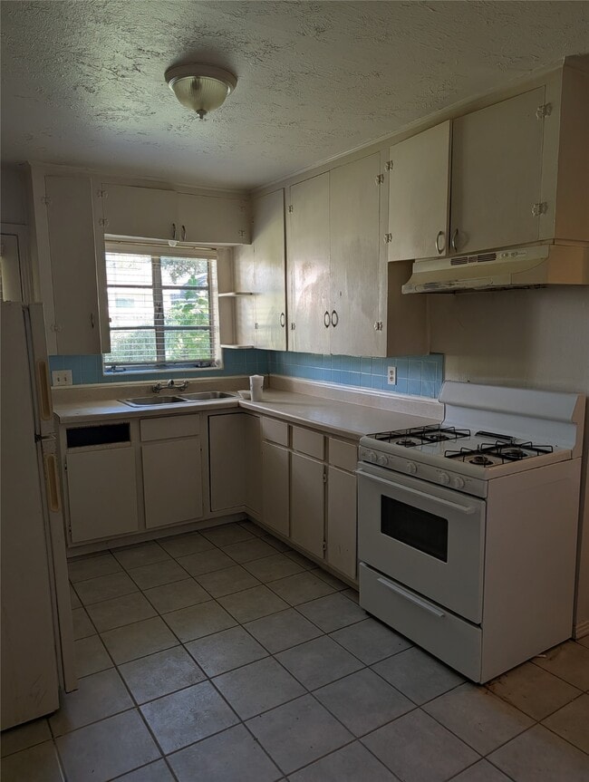 Photo - 5318 Angelo St Casa