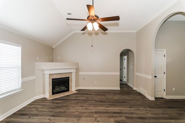 Photo - 8419 Pinnacle Dr