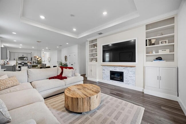 Photo - 601 Goat Willow Ln