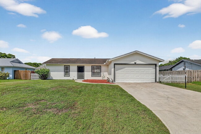 Building Photo - 561 SE Karrigan Terrace