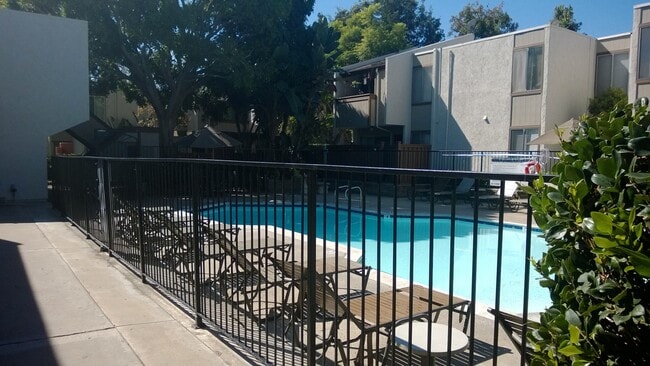 Photo - 3550 Ruffin Rd