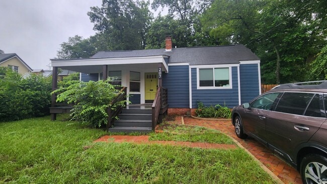 Building Photo - 207 Highland Ave