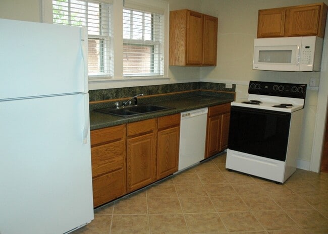 Photo - Cottages at Norman - 4 Bedroom 2 Bathroom ...