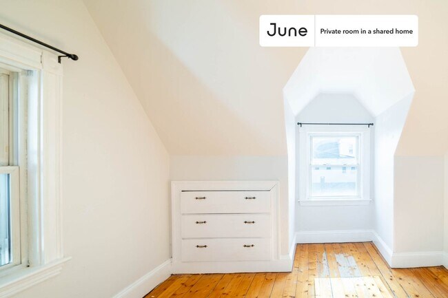 Photo - Room in Shared 7 bed/2 bath home Unit G