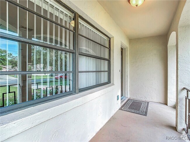 Building Photo - 1237 N Lion Cub Point Rental