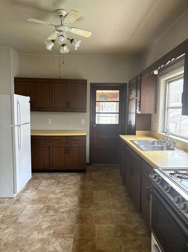 Photo - 1510 High St