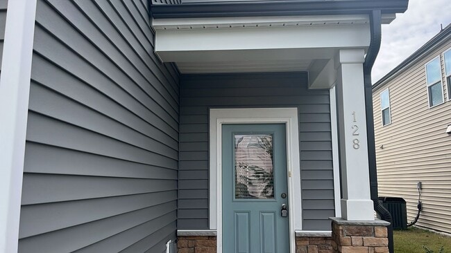 Photo - 128 Boone Lake Way