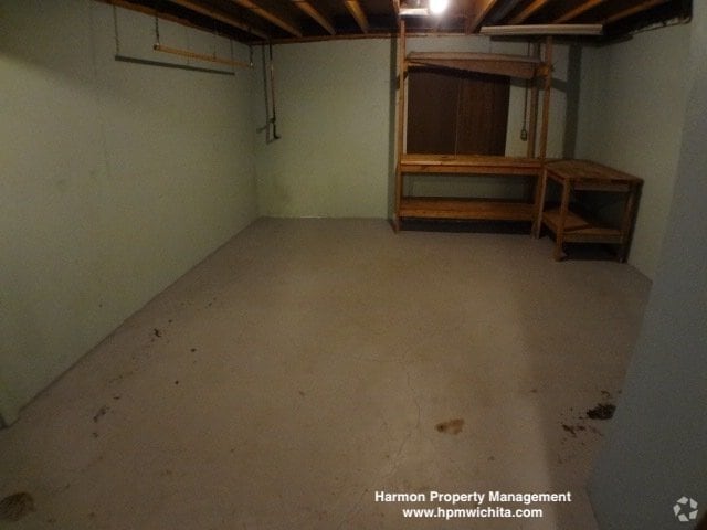 Building Photo - 1711 N Murray St Rental