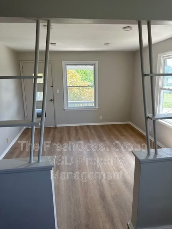 Photo - 789 Wayside Rd Unidad 2