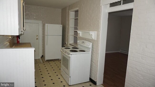 Photo - 276 E Main St Unit 4