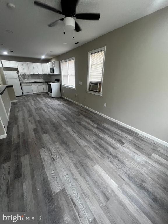 Photo - 523 MacDade Blvd