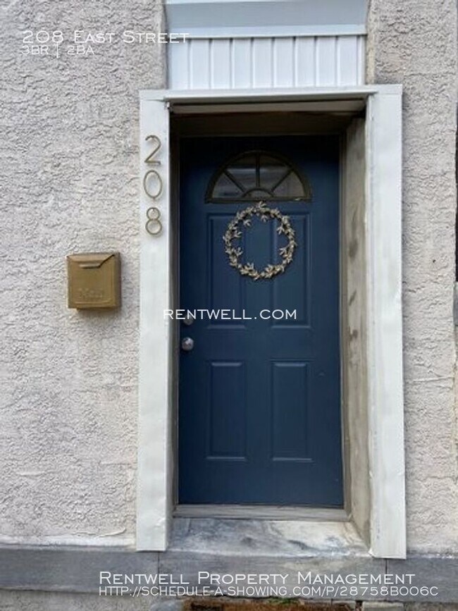 Photo - 208 East St