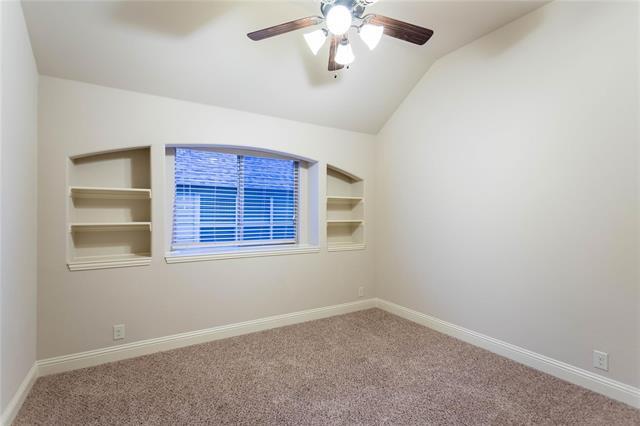 Photo - 2409 Lynbridge Dr