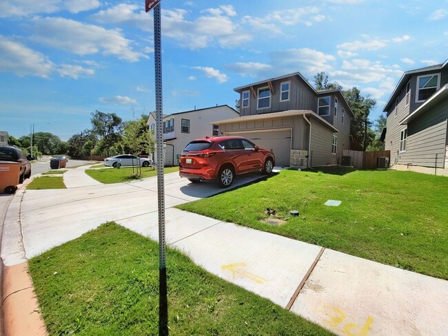 Photo - 1111 Winnie Dr