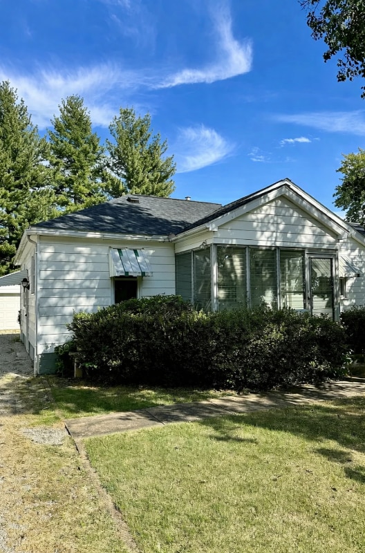 Building Photo - 112 S Villa Dr