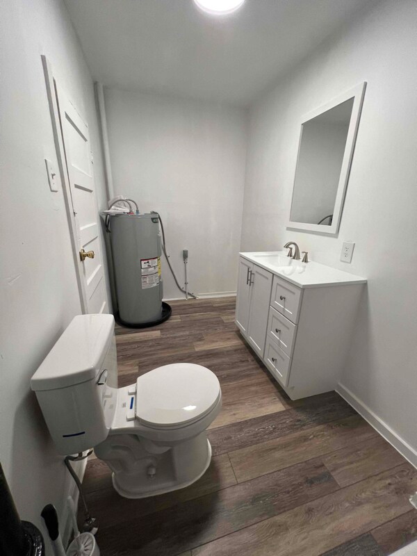 Photo - 301 N Railroad Ave