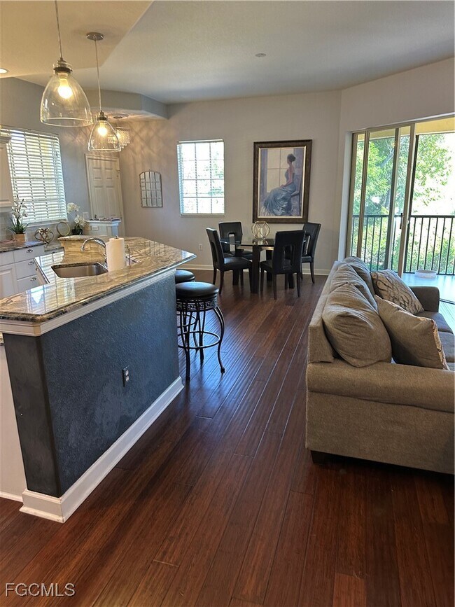 Photo - 8500 Via Lungomare Cir