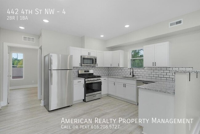 Building Photo - 442 4th St NW Unit 4