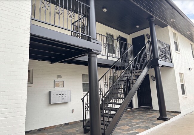 Photo - 2030 Portsmouth St Unit 4