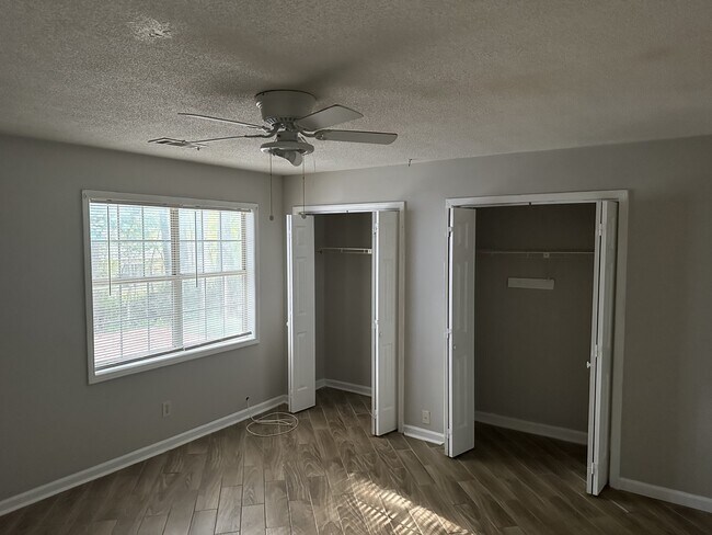 Photo - 5091 Farm Valley Dr NE