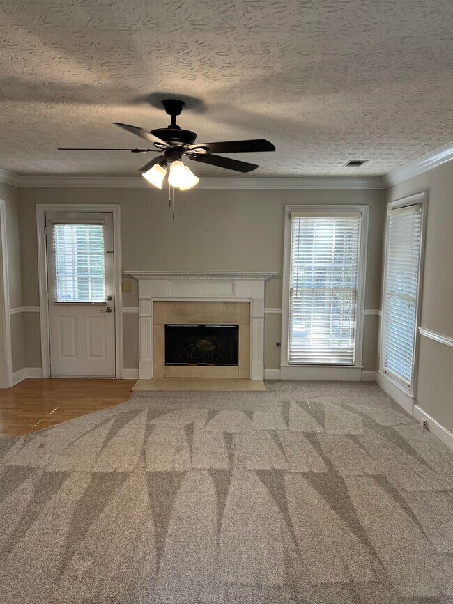 Photo - 700 Cirrus Ct