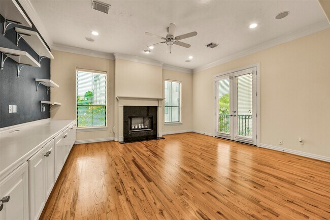 3030 Orchard Ct