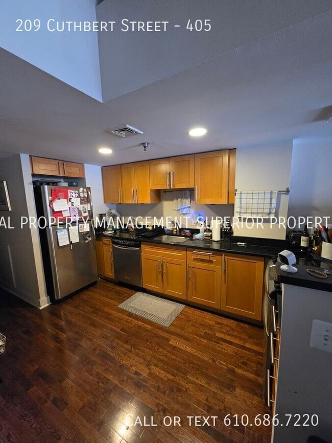 Photo - 209 Cuthbert St