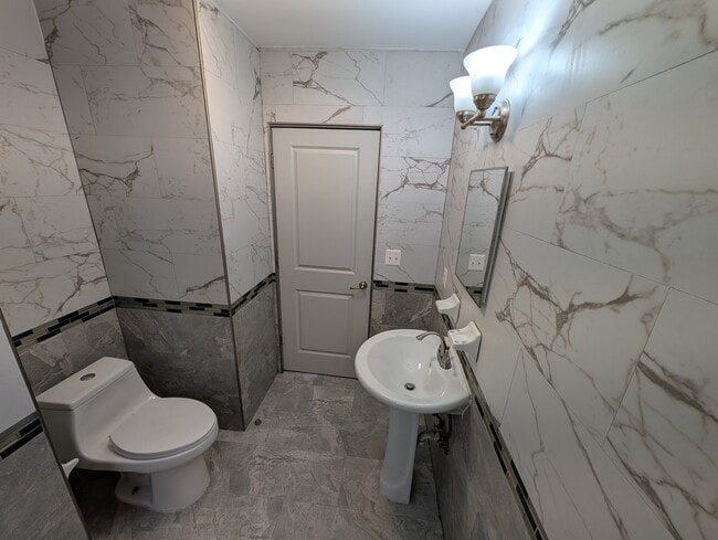 Photo - 1 Bed 1 Bath