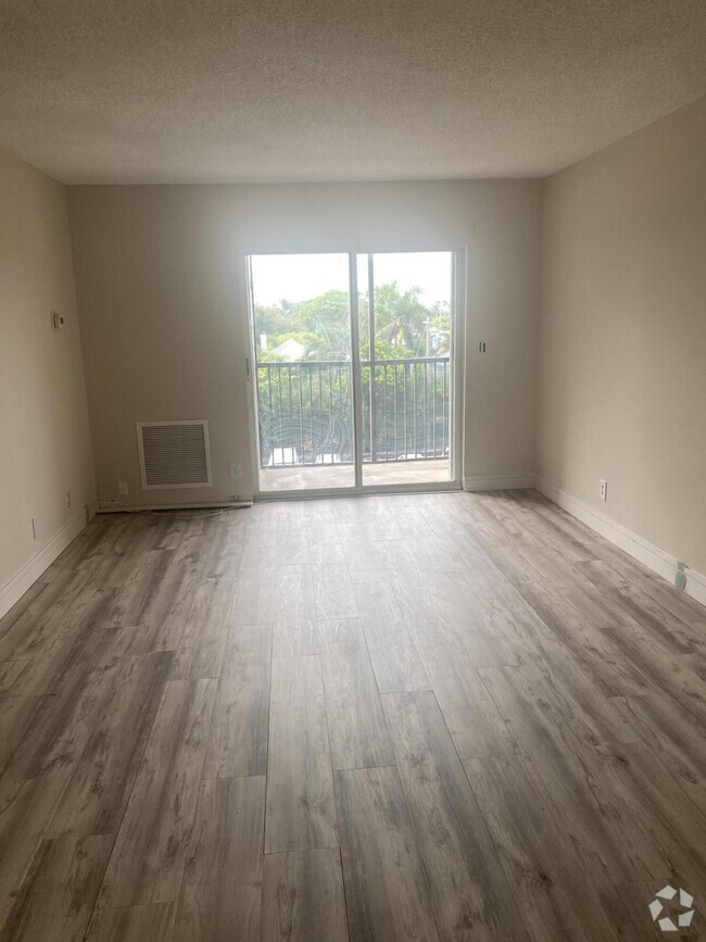 Building Photo - 1601 S Flagler Dr Unit 301o Rental