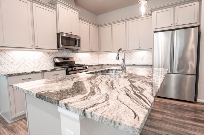 Photo - 16119 Northern Cardinal Ln