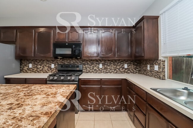 Photo - Welcome home to this stunning 3 bedroom, 2.5 bathroom home