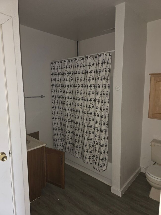 Photo - 301 E Lorena Ave Unit 1