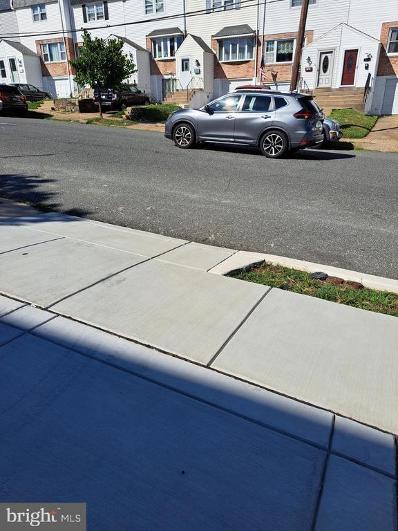 Photo - 3712 Clarendon Ave