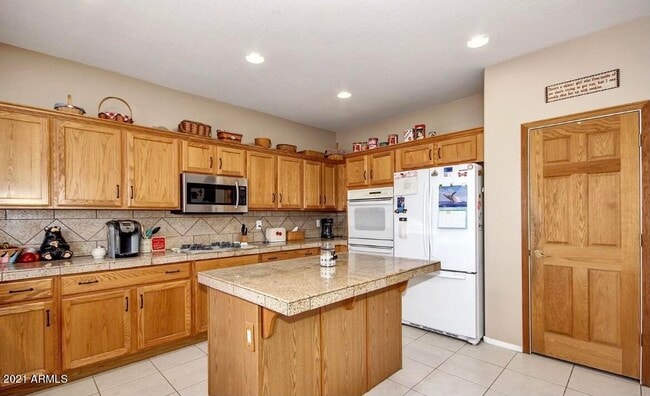 2021 E Desert Inn Dr