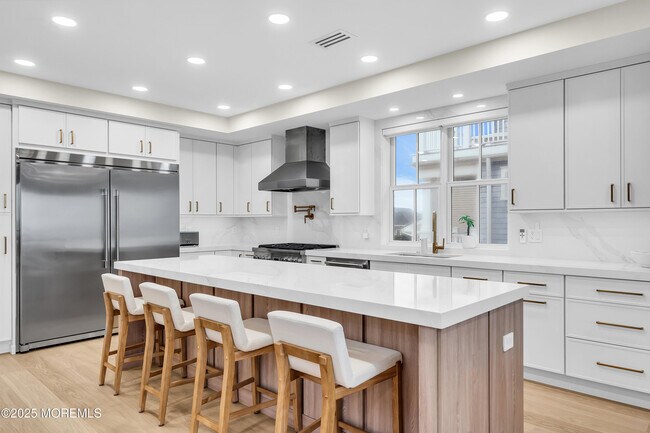 Photo - 3580 Ocean Terrace