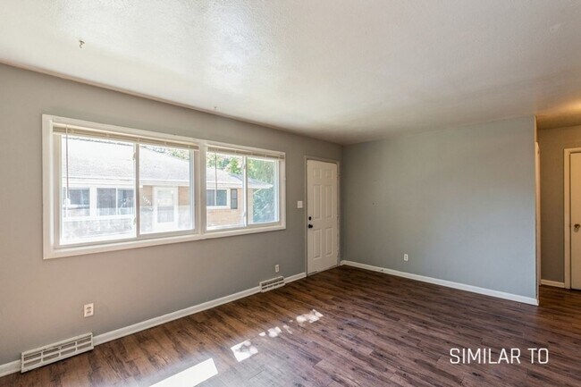 Photo - 3422 SW 8th St