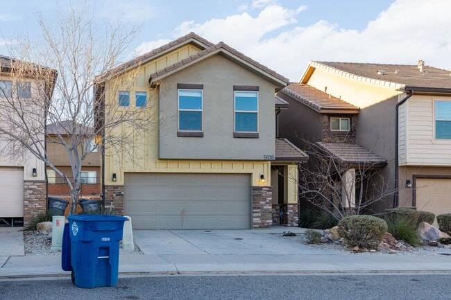 Photo - 4bd | 2.5 Bath | 2 Car Detached Desert Canyon Townhome Now Available