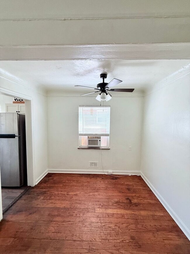 1643 Anita Pl Unit 2