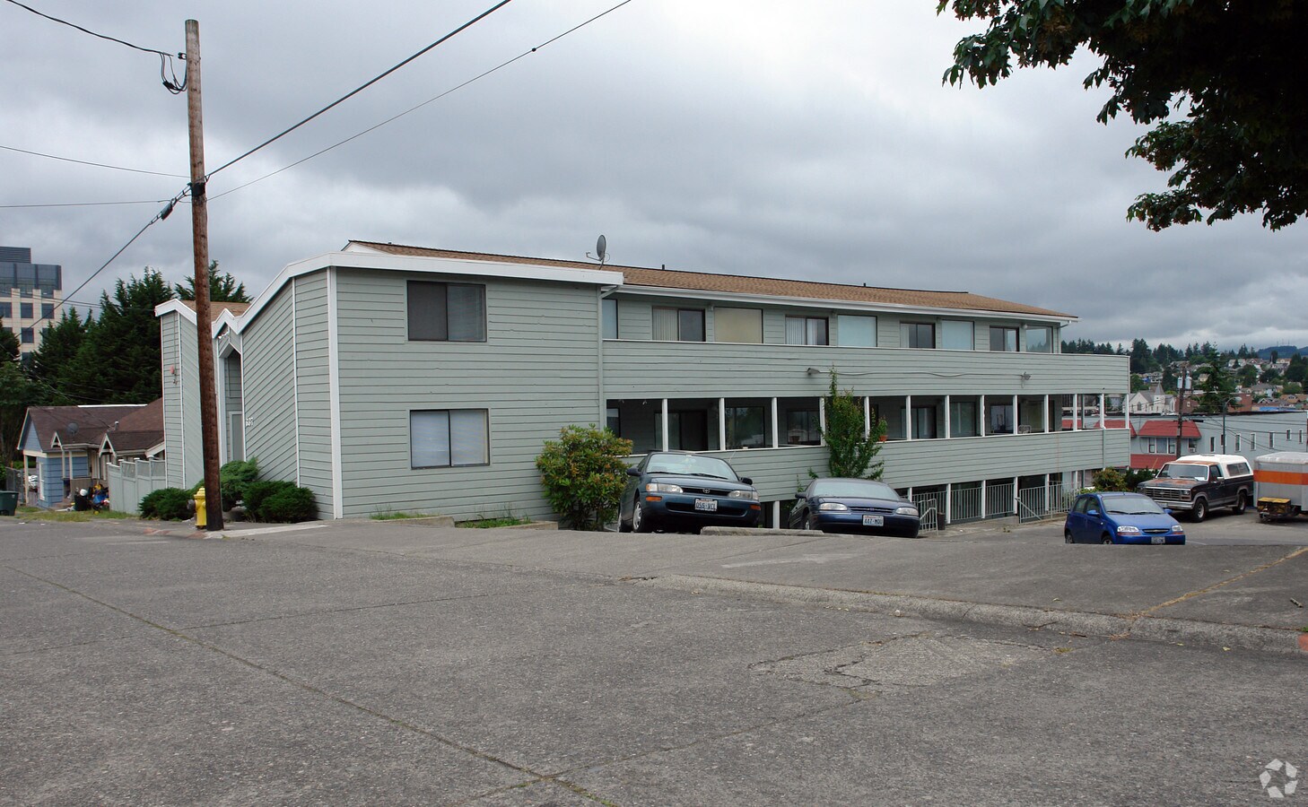 Pleasant View Apartments - Pleasant View Apartments