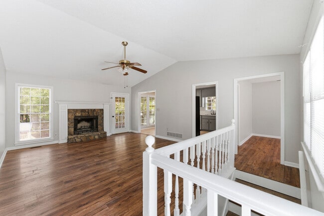 Photo - 50 Willowbrook Ct