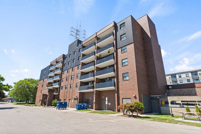 Photo - Place Tecumseh Apartments